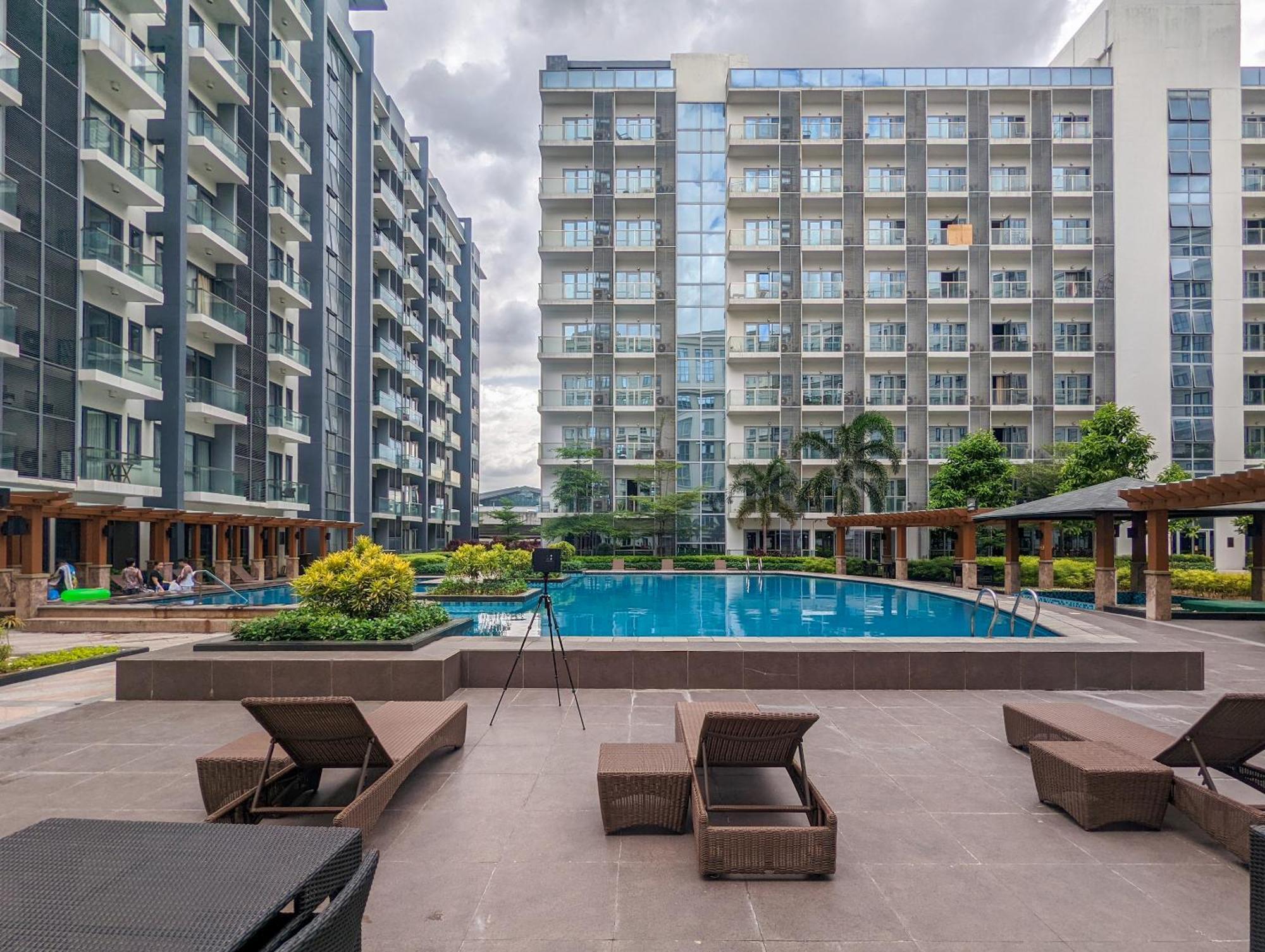 Apartamento Experience Manila NAIA Airport Terminal 3 Pasay Exterior foto